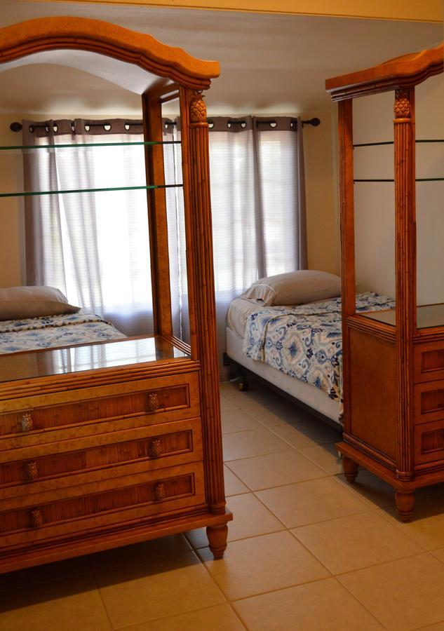 Хостел The Lahaina Beach House Экстерьер фото